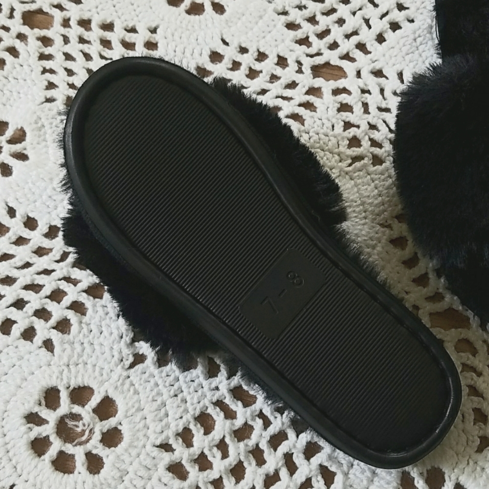 Fuzzy Wuzzy Slides Slippers - Picture 2 of 4
